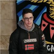 Joven Estudiante para refuerzo de Primaria y ESO